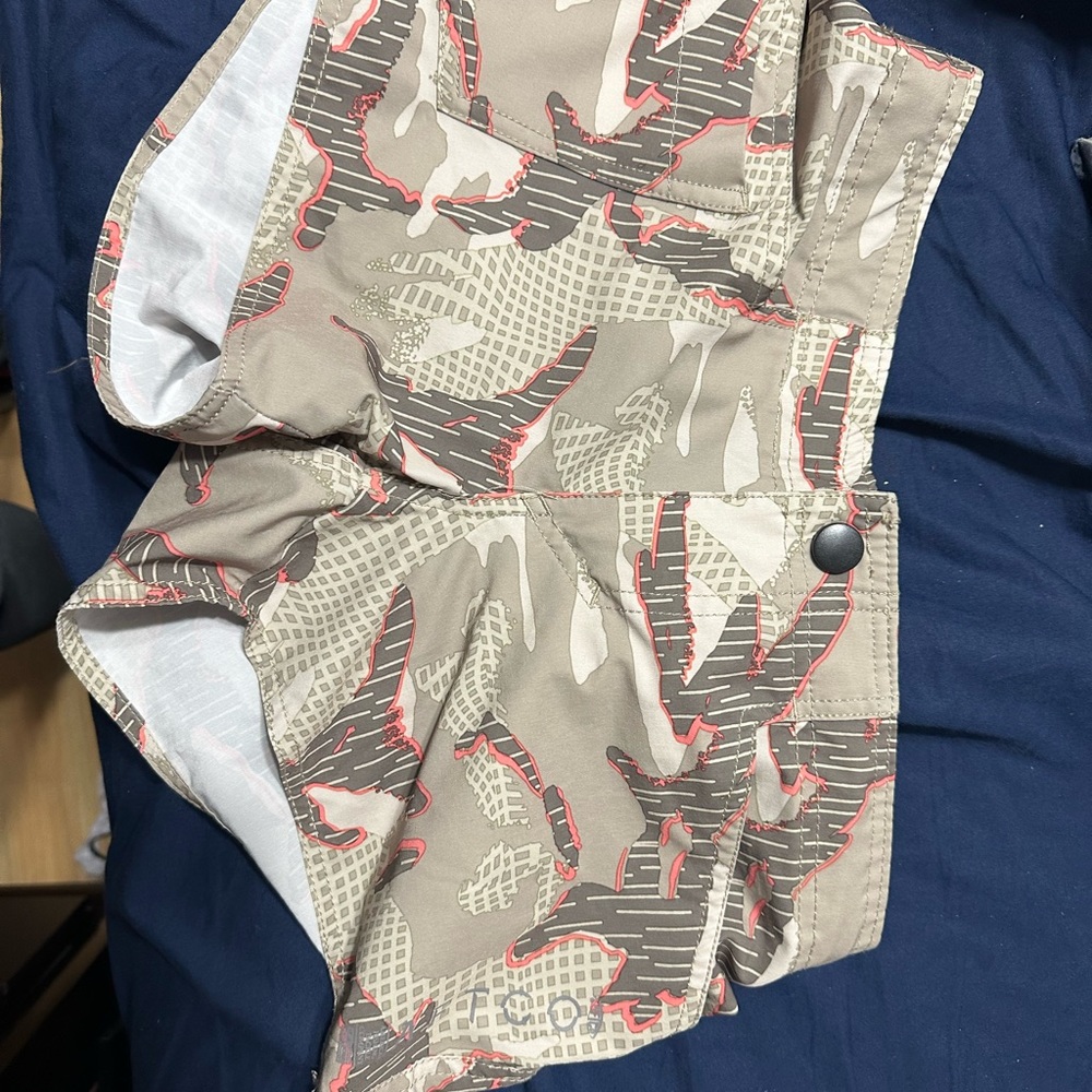 AFTCO women shorts size 2